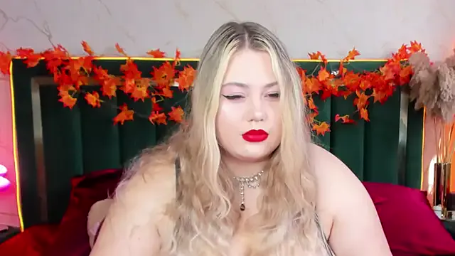 rosal1a from StripChat is Freechat