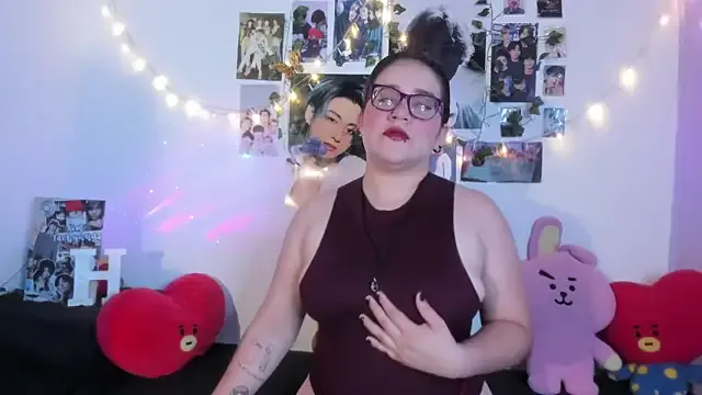 Rose_Hellen from StripChat is Freechat