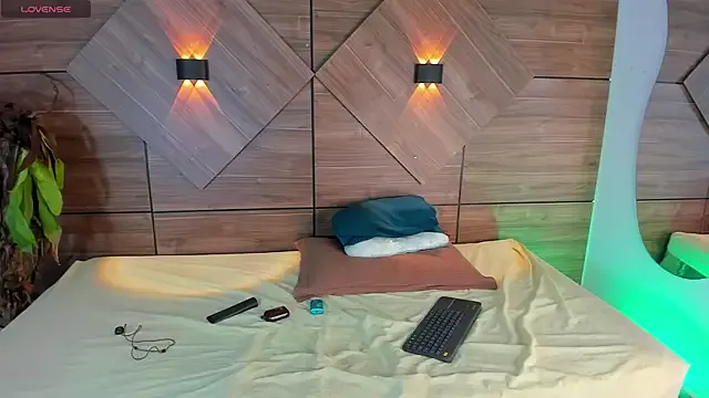 RosseDeAmore from StripChat is Freechat