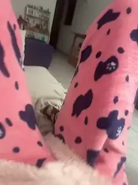 Rubia_divina7 from StripChat is Freechat