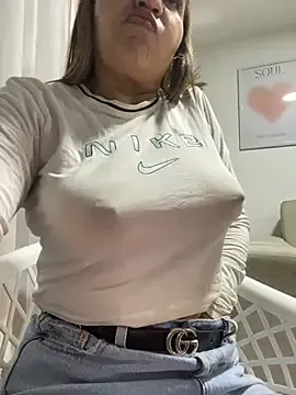 Girls: try live performances with matured performers, from dancing to quirks, in a variety of beautiful sex cams.