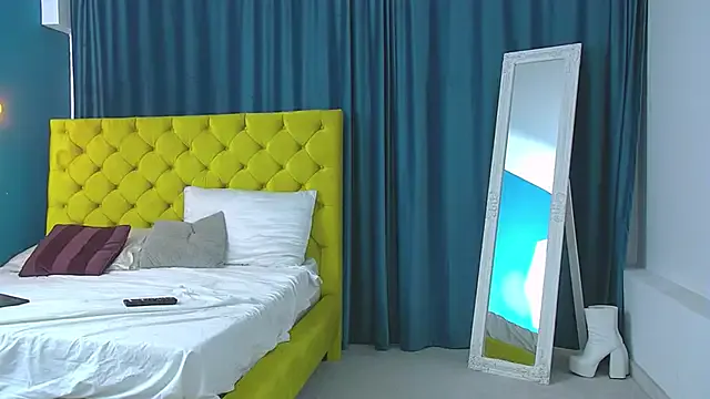 Girls: try live performances with matured performers, from dancing to quirks, in a variety of beautiful sex cams.