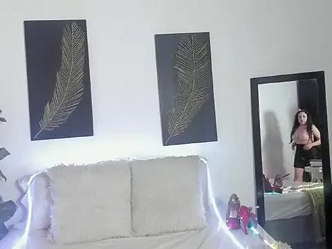 RubyStrong from StripChat is Freechat