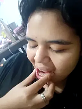 SabinaMerchetti from StripChat is Freechat