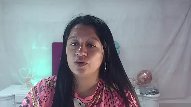 SaharaJohson from StripChat is Freechat