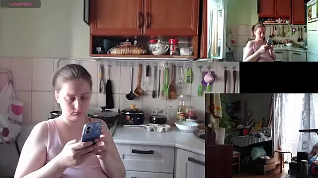 Sakura_Green from StripChat