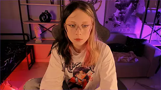 Girls: try live performances with matured performers, from dancing to quirks, in a variety of beautiful sex cams.