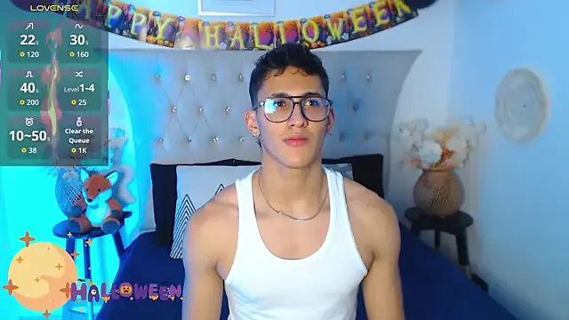 SalvadorFit from StripChat is Freechat