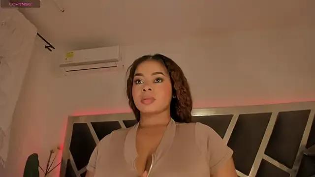 Samanntha_Rose from StripChat
