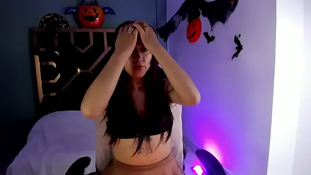 Samantha_spencer from StripChat is Freechat