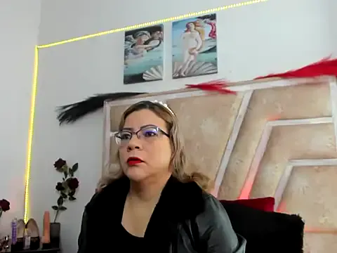 SamanthaJonns from StripChat is Freechat
