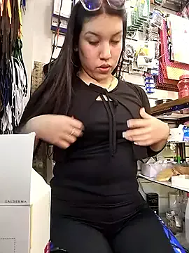 Girls: try live performances with matured performers, from dancing to quirks, in a variety of beautiful sex cams.