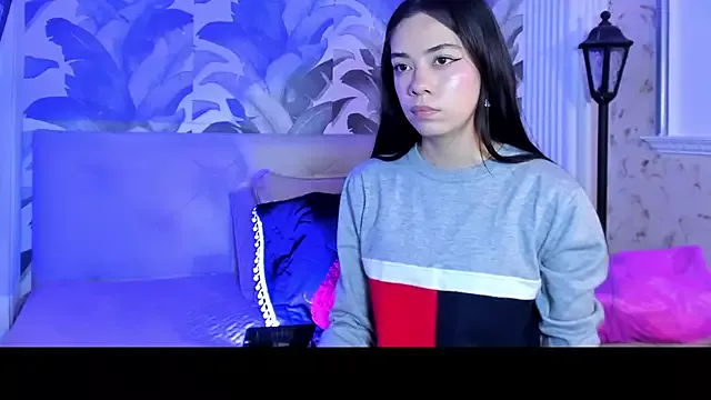 Sami_Evanns from StripChat