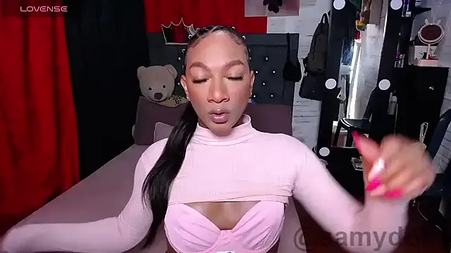 Girls: try live performances with matured performers, from dancing to quirks, in a variety of beautiful sex cams.