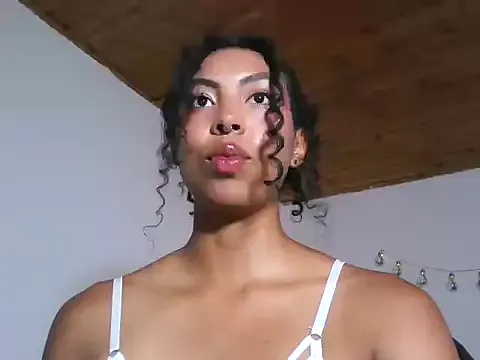 samy_ros from StripChat is Freechat