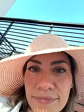 SamyJones9 from StripChat