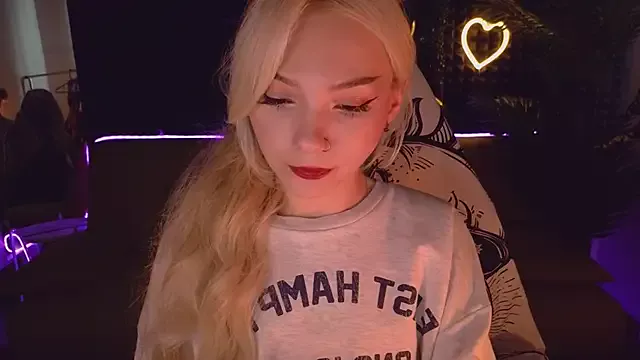 Girls: try live performances with matured performers, from dancing to quirks, in a variety of beautiful sex cams.