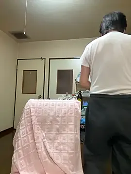 SaneService9 from StripChat is Freechat