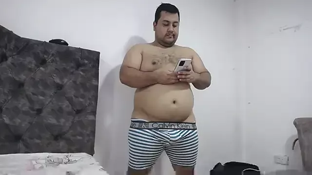 Santi_hothot from StripChat