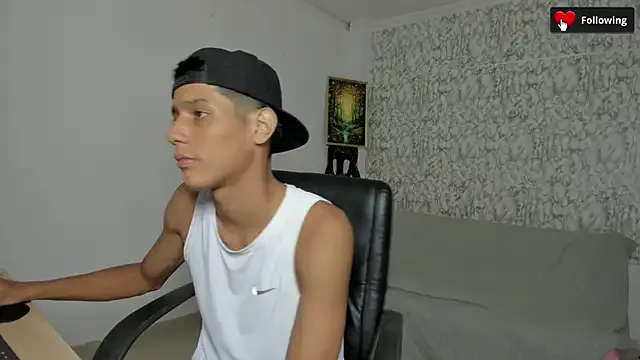 santos_desire from StripChat is Freechat