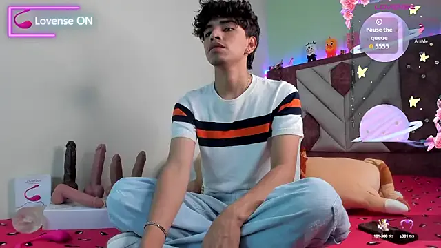 Girls: try live performances with matured performers, from dancing to quirks, in a variety of beautiful sex cams.