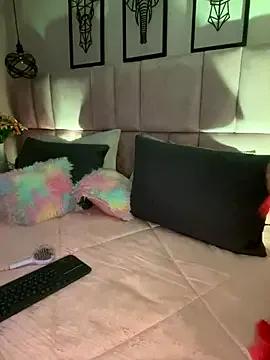 Sara__collins__ from StripChat is Freechat