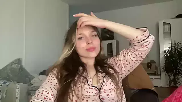 Girls: try live performances with matured performers, from dancing to quirks, in a variety of beautiful sex cams.