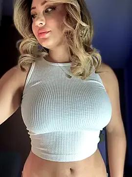 SaraFerreira from StripChat is Freechat
