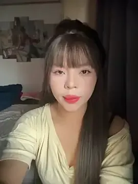 SarahBeii from StripChat is Freechat