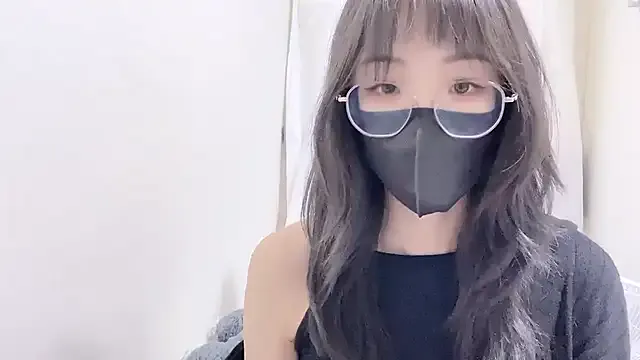 Sasaruby from StripChat is Freechat