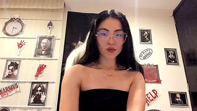 sasha_jonne from StripChat is Freechat