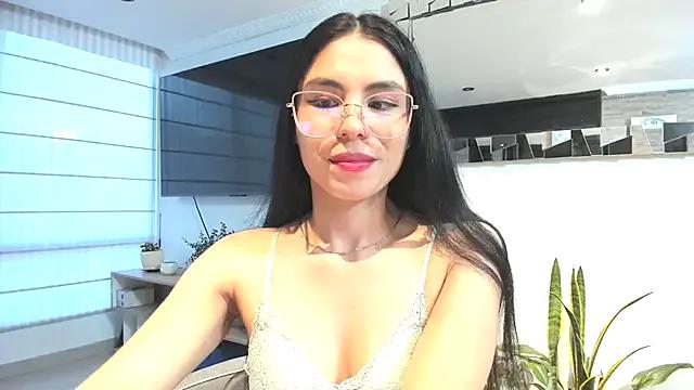 sasha_jonne from StripChat is Freechat