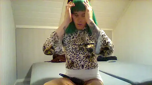 SassyAmanda87 from StripChat