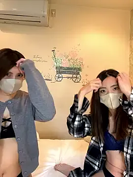 Saya_love from StripChat is Freechat