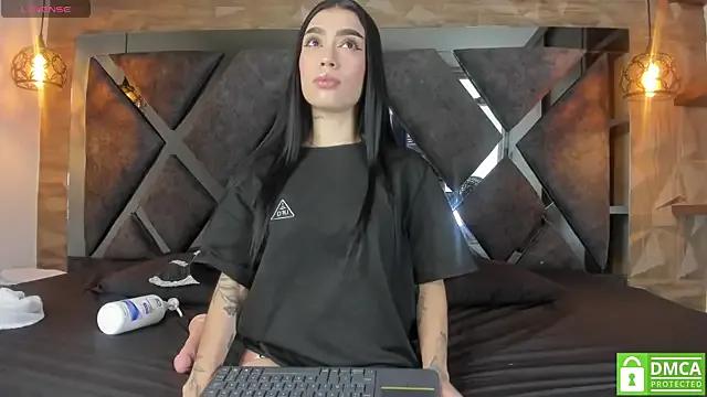 Girls: try live performances with matured performers, from dancing to quirks, in a variety of beautiful sex cams.