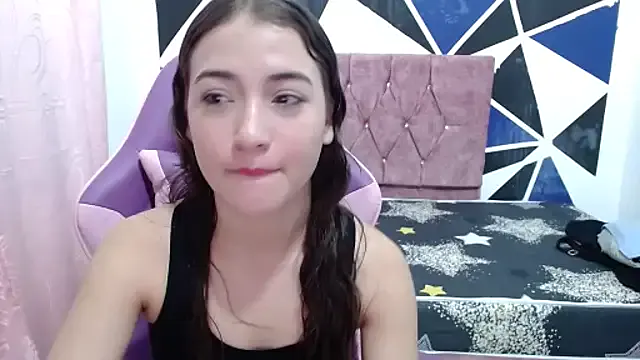 scarleth18 from StripChat is Freechat