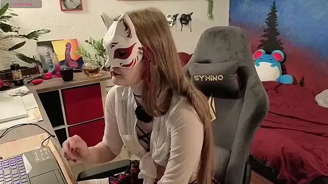 ScarletKitsunyaa from StripChat is Freechat