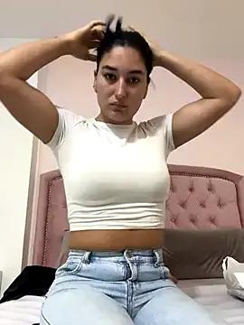 Scarlett_12 from StripChat is Freechat