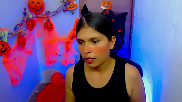 Scarlett_777_ from StripChat is Freechat