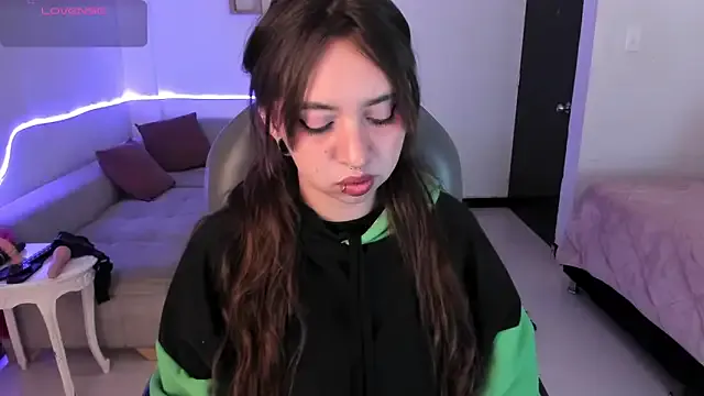 Scarlett__Cooper__ from StripChat is Freechat