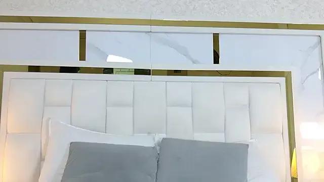 scarlett_sm from StripChat is Freechat