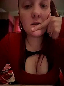 Secretly_seductive_wife from StripChat is Freechat