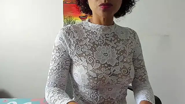 Seductress_Malia from StripChat is Freechat