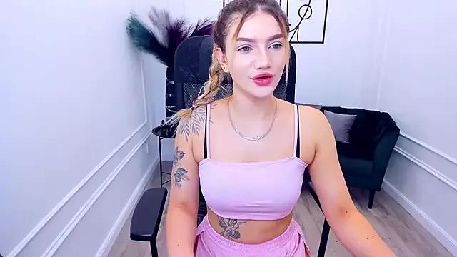 SelenaeMoore from StripChat is Freechat