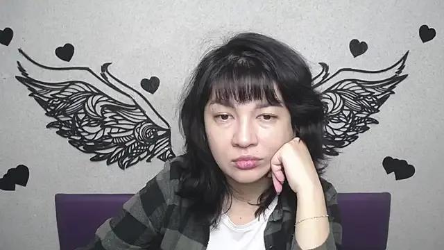 SelenaFly from StripChat is Freechat
