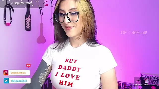 selvalentinex from StripChat is Freechat