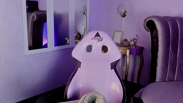 Seren_Bleck from StripChat