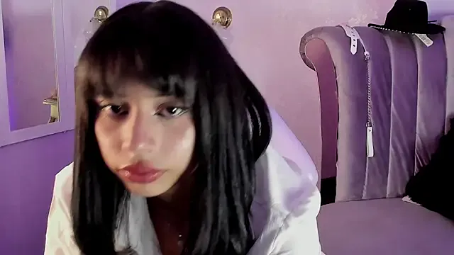 Seren_Bleck from StripChat