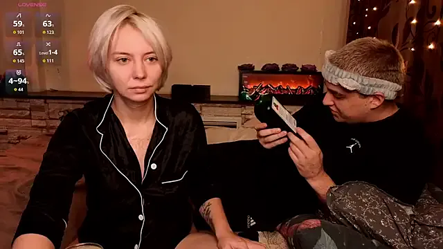 Sex_Vibe_couple from StripChat is Freechat