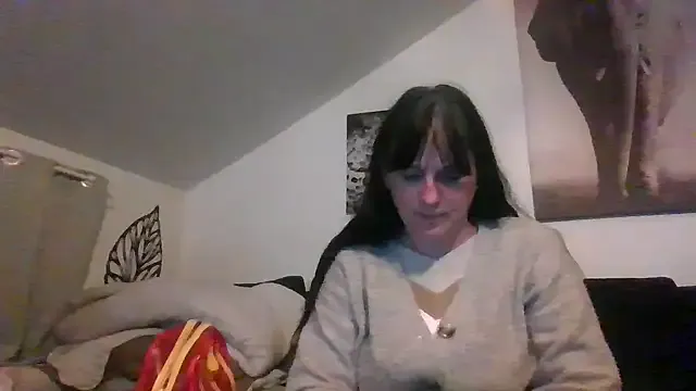 sexujuly88 from StripChat is Freechat